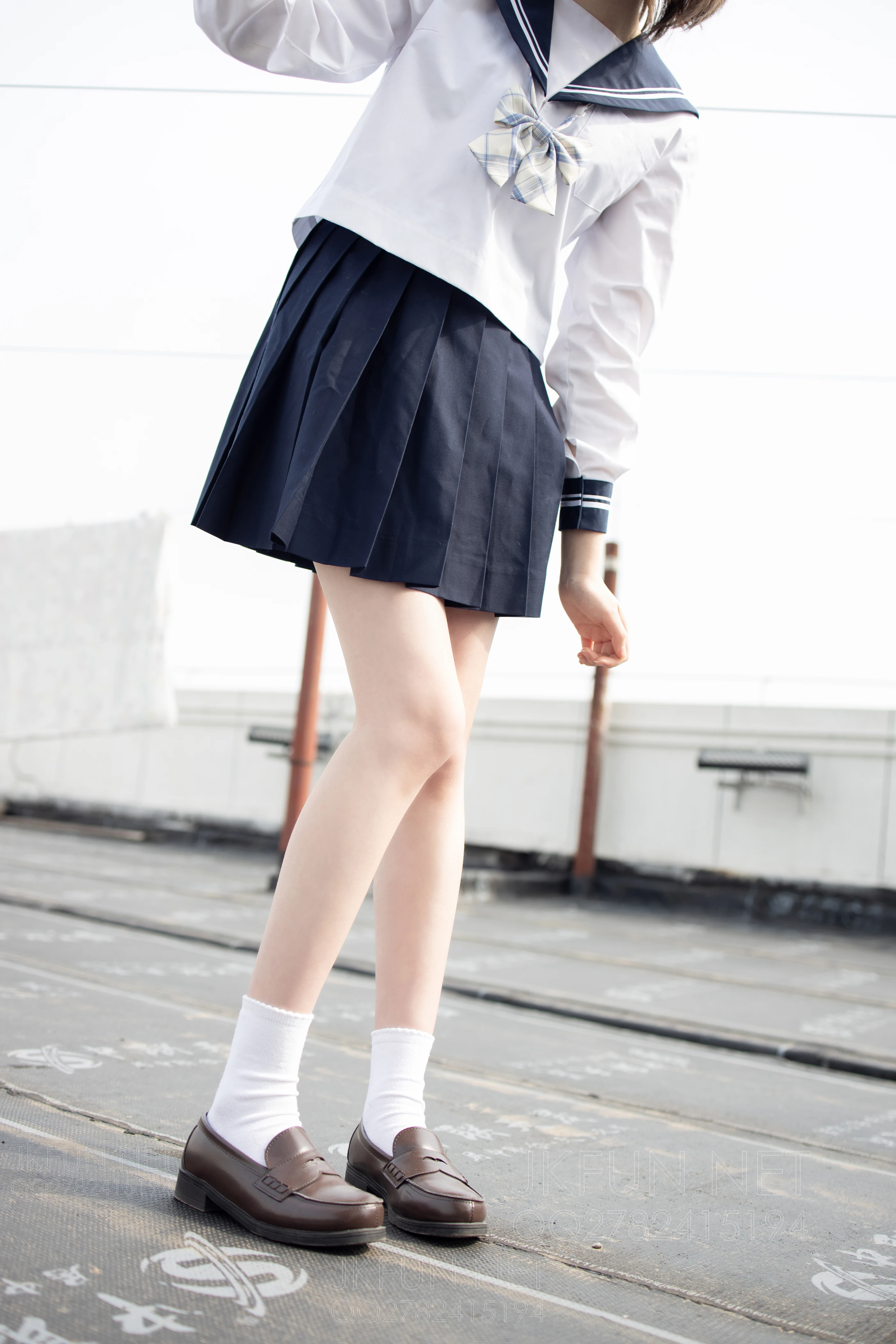 森萝财团 [JKFUN-002] Aika 可爱学妹丝足 [230P 1V]插图8